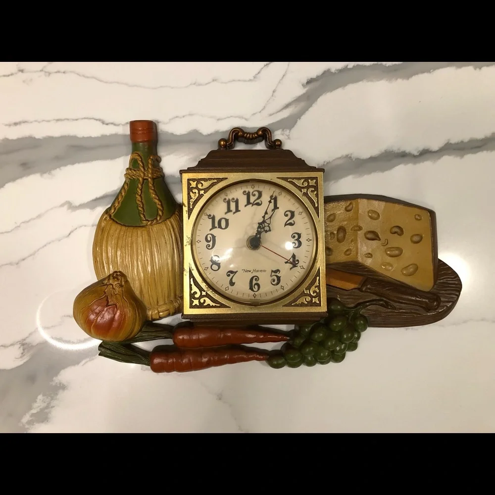 Dart Industries Kitschy Vintage Retro Plastic New Haven Clock Wall Hanging